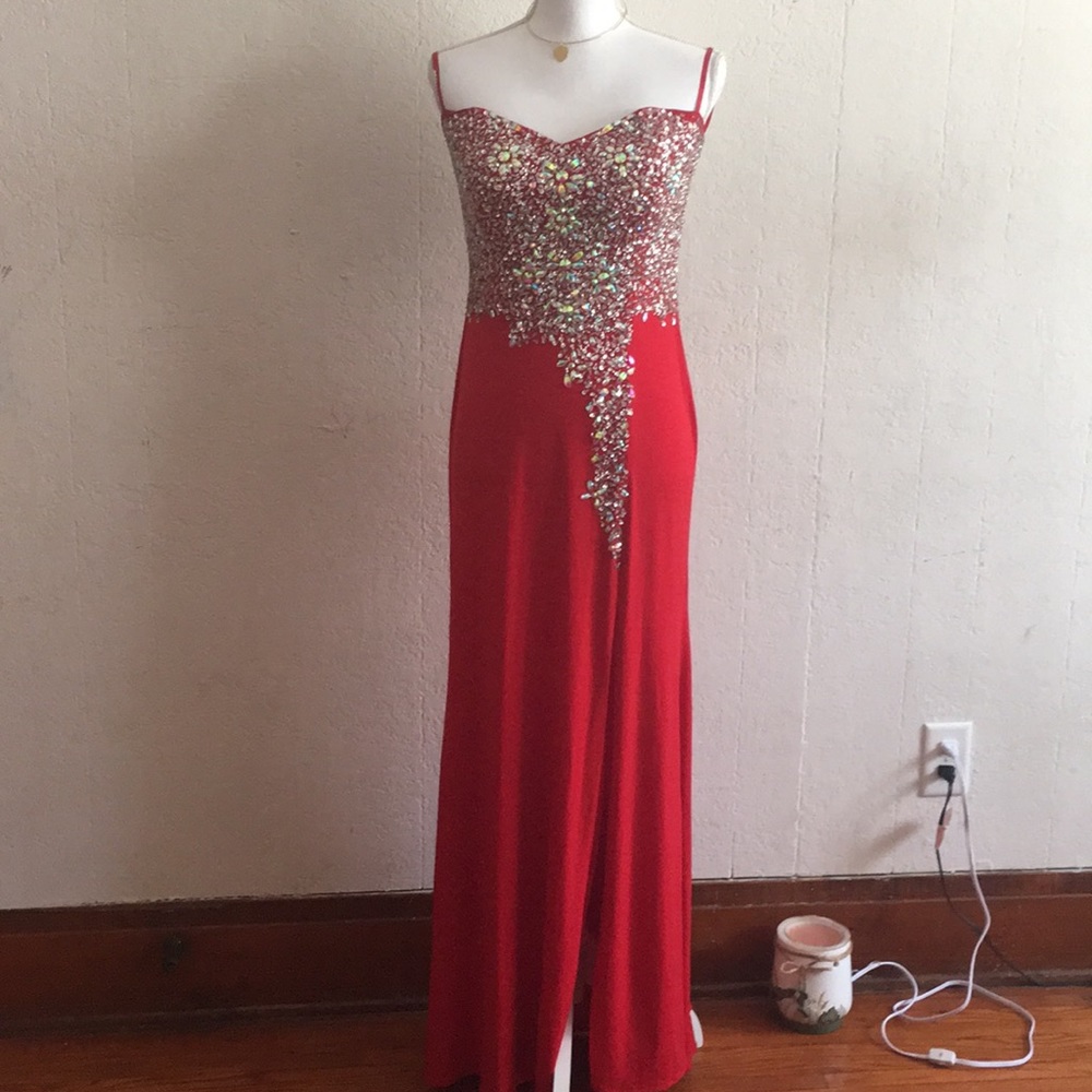 Prom Dress Red maxi Strapless zip back size 13